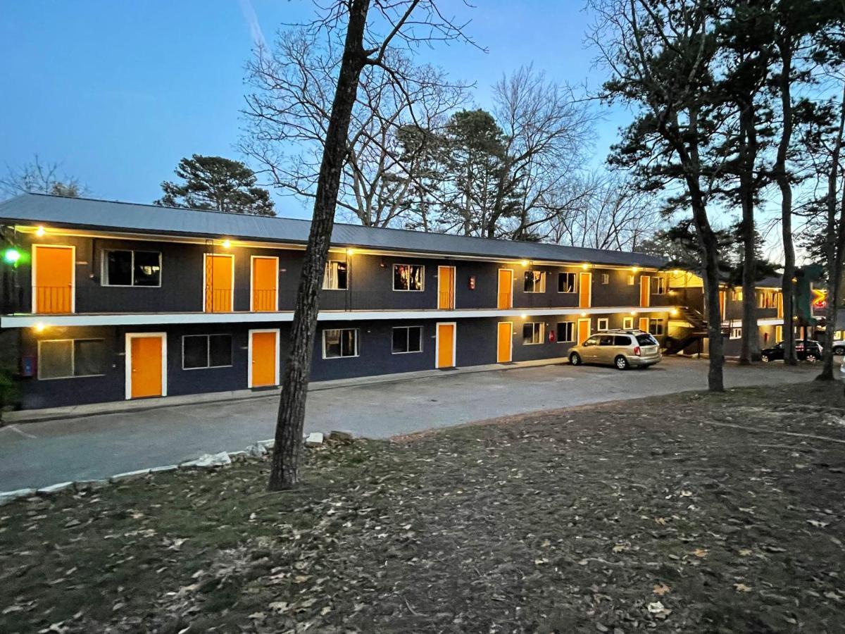 The Wanderoo Lodge Eureka Springs Buitenkant foto